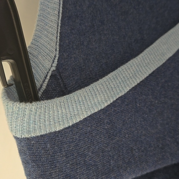 Crown & Ivy long sleeve sweater - Picture 4 of 11